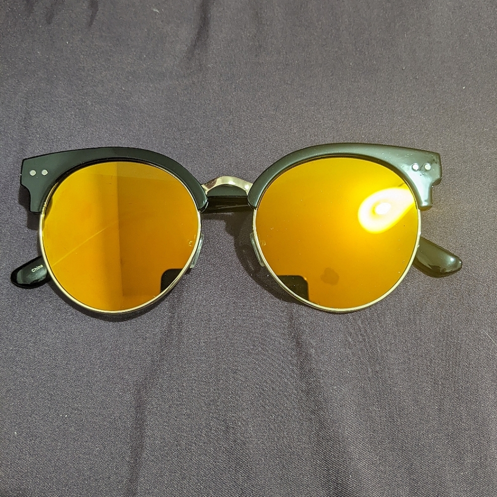 Black cat eye aviator sunglasses